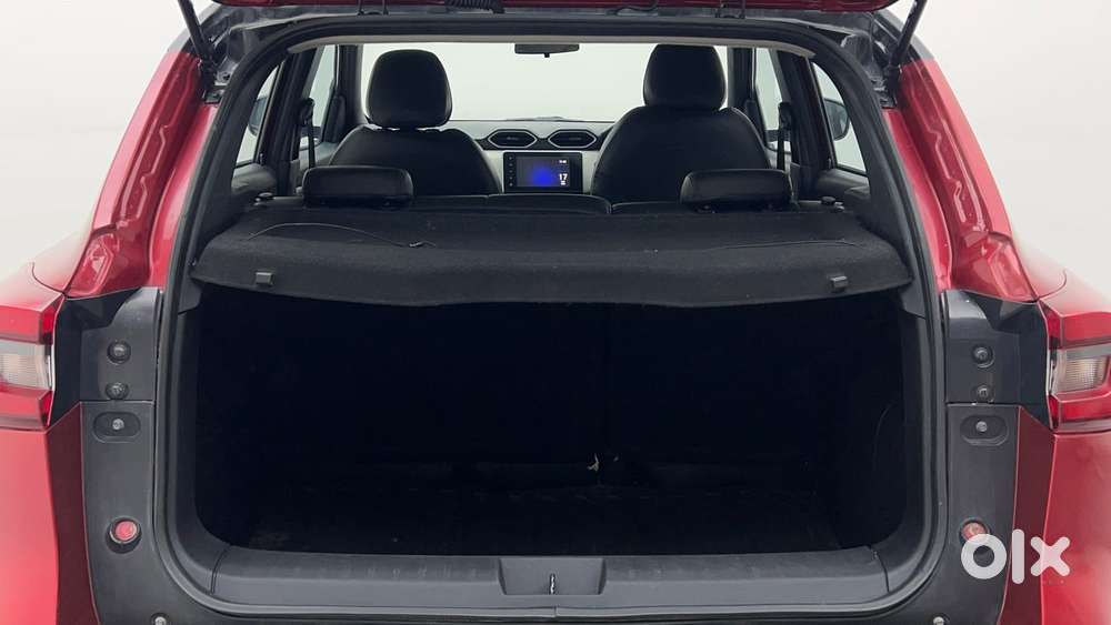 Nissan Magnite 1.0 Xv Dual Tone, 2023, Petrol