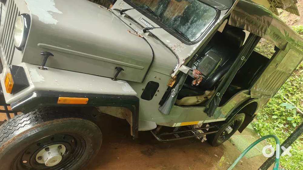 Mahindra Commander 7 Seater