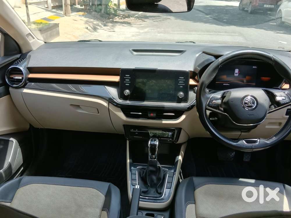 Skoda Slavia 1.5 Tsi Style At, 2022, Petrol