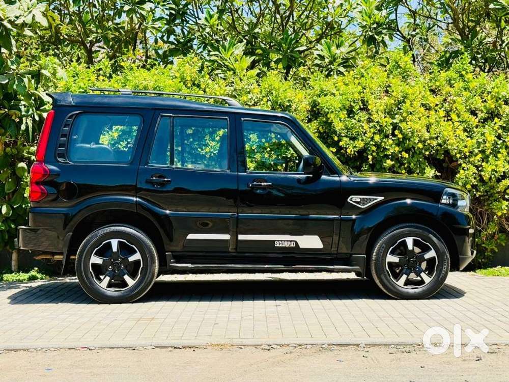 Mahindra Scorpio Classic 2.2 S 11 Mt 7 Str, 2023, Diesel