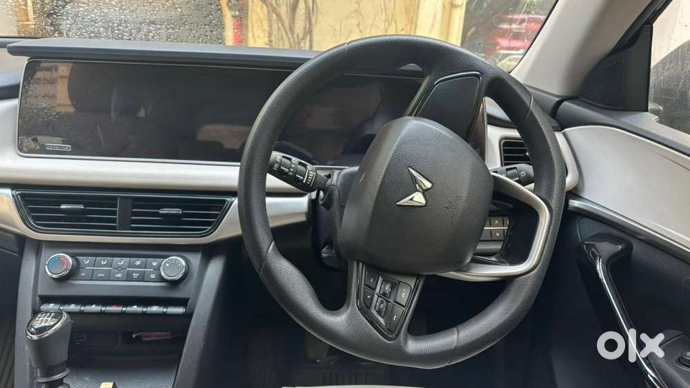 Mahindra Xuv700 2022 Petrol Well Maintained