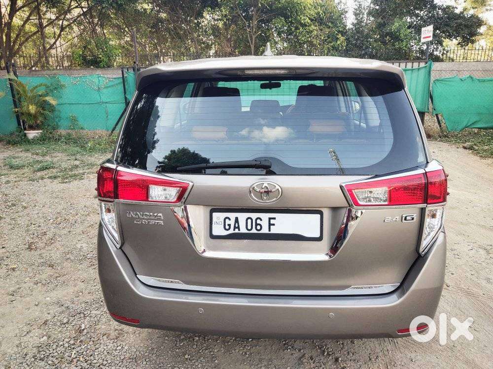 Toyota Innova Crysta 2.4 G Plus Mt 8 Str, 2017, Diesel