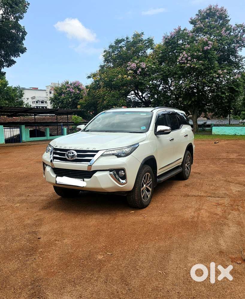 2017 Toyota Fortuner 4x4 At Orginal Kerala