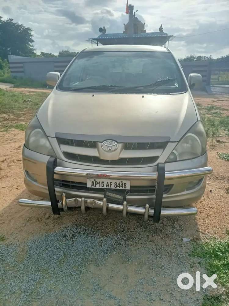 Toyota Innova 2009 Diesel 100000 Km Driven