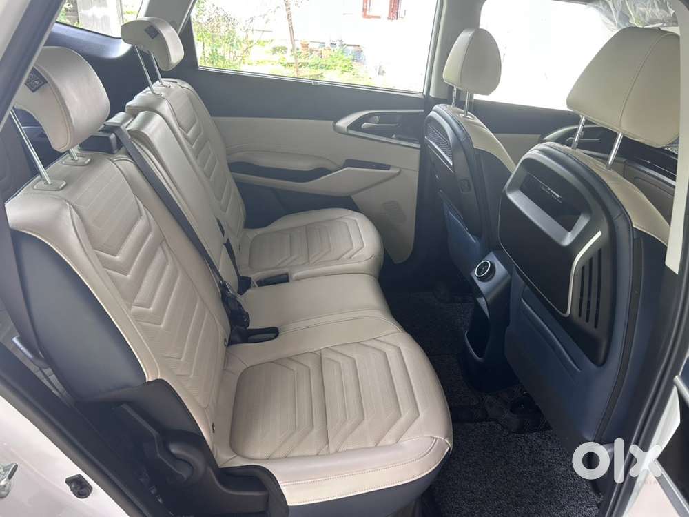 Kia Carens Petrol 2023