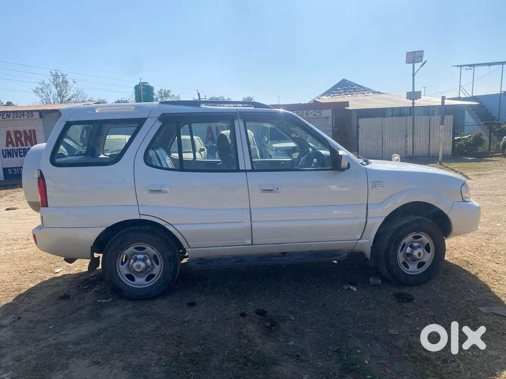 Tata Safari