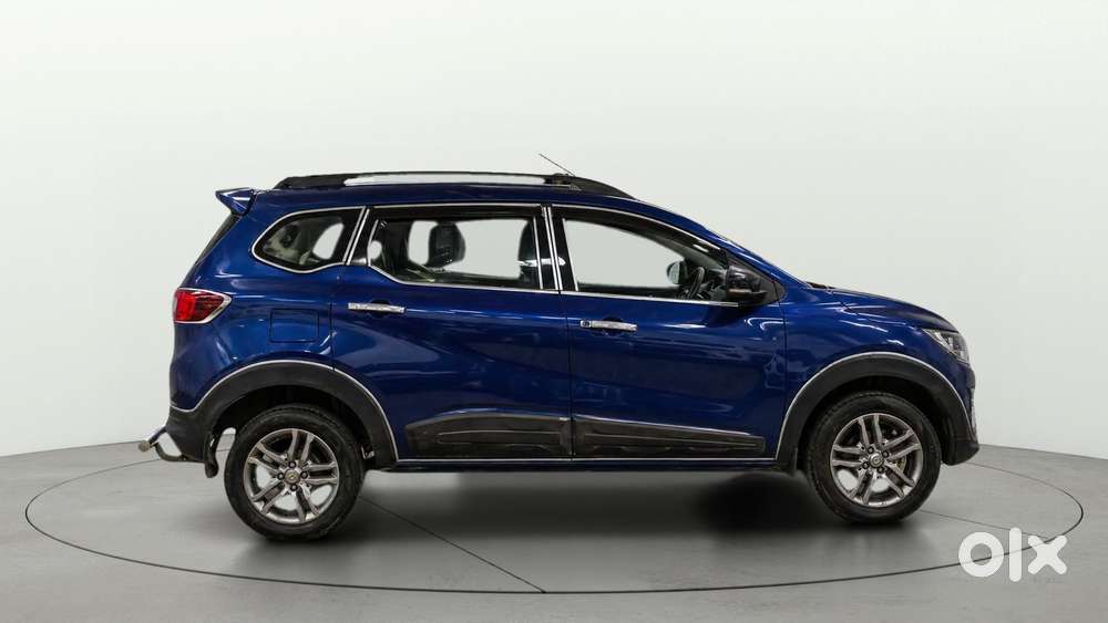 Renault Triber Rxz, 2022, Petrol