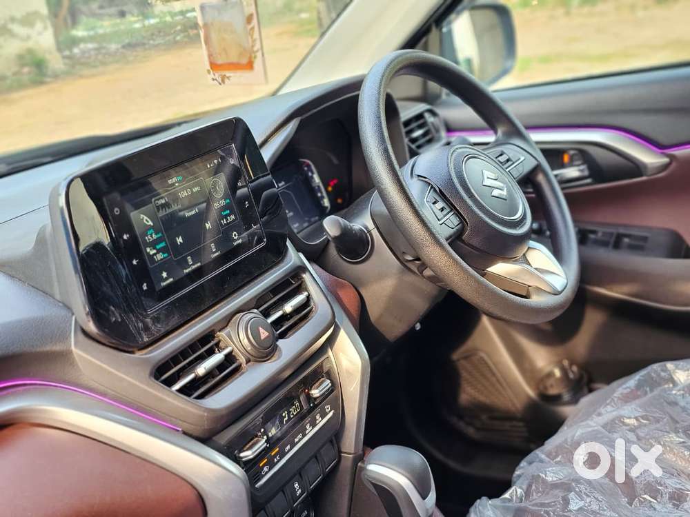 Maruti Suzuki Grand Vitara 1.5 Zeta Plus Intelligent Hybrid Ecvt, 20..