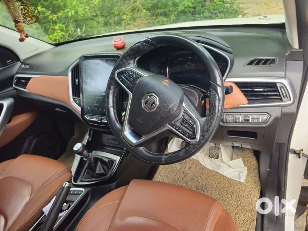 Mg Hector Plus 2020