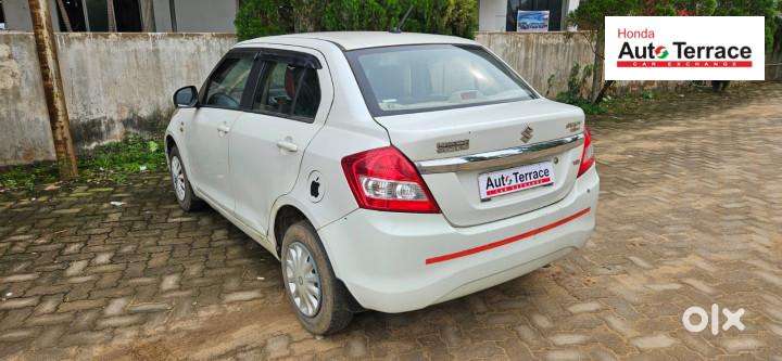 Maruti Suzuki Swift Dzire Zxi, 2017, Petrol