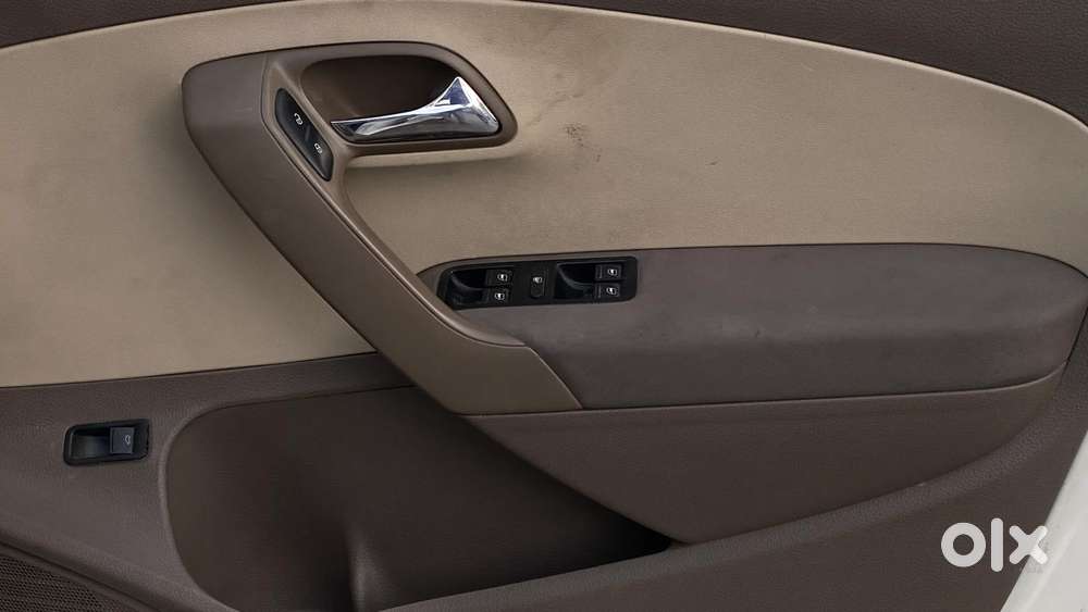 Skoda Rapid 2011-2013 1.6 Mpi At Ambition, 2013, Petrol