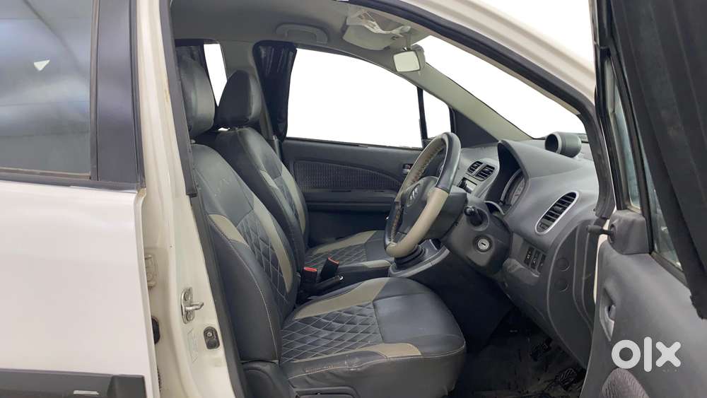 Maruti Suzuki Ritz Vxi, 2012, Petrol