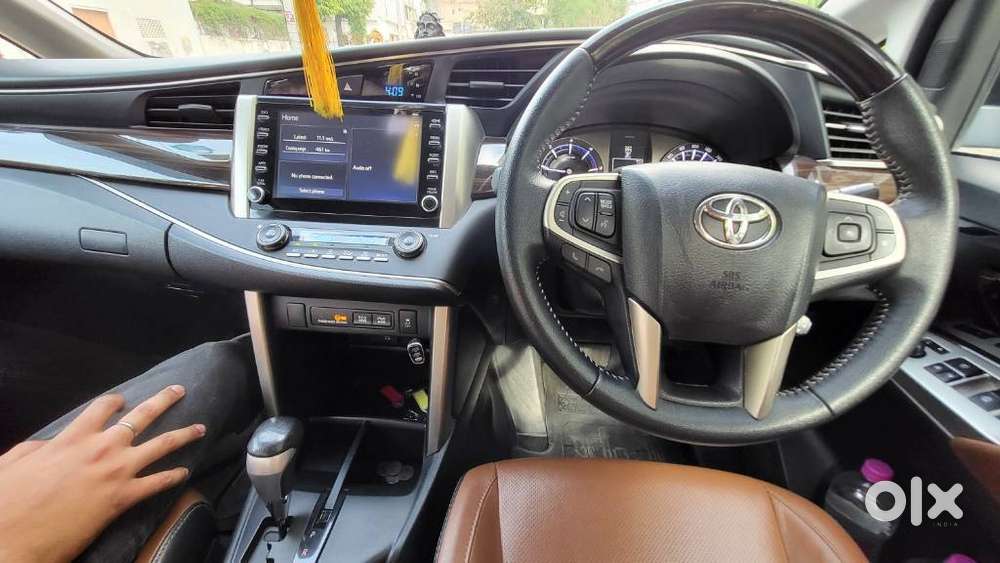 Toyota Innova Crysta [2020-ongoing] 2.4 Zx At 7 Str, 2022, Diesel