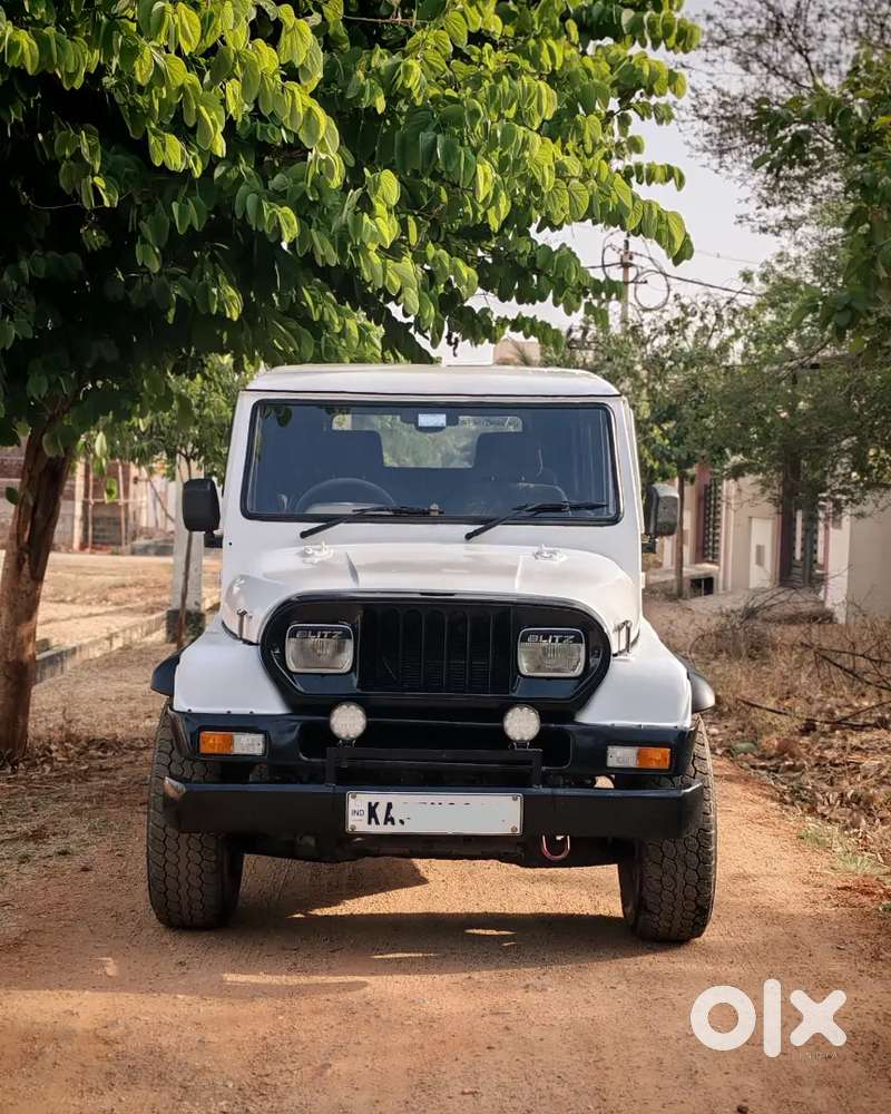 Mahindra Armada