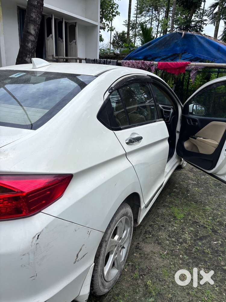 Honda City Top Model V 2016 Petrol Well Maintained