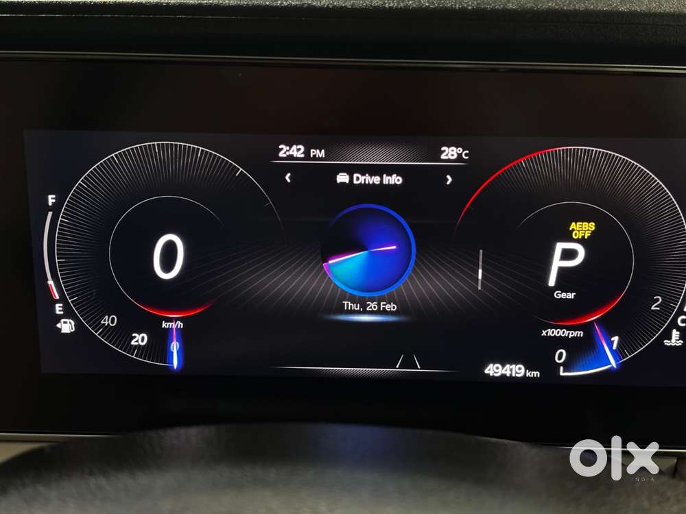 Mahindra Xuv700 2.0 Ax 7 Petrol At Str, 2023, Petrol