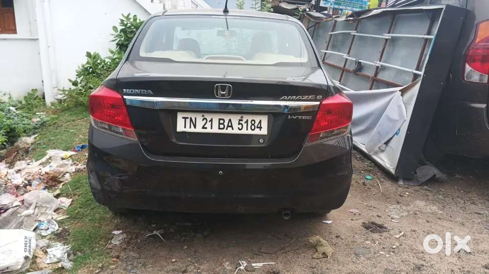 Honda Amaze 2015 Petrol Well Maintained