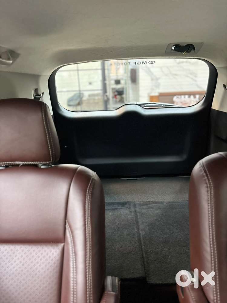Toyota Innova Hycross 2.0 Vx Hybrid 7 Str, 2025, Petrol