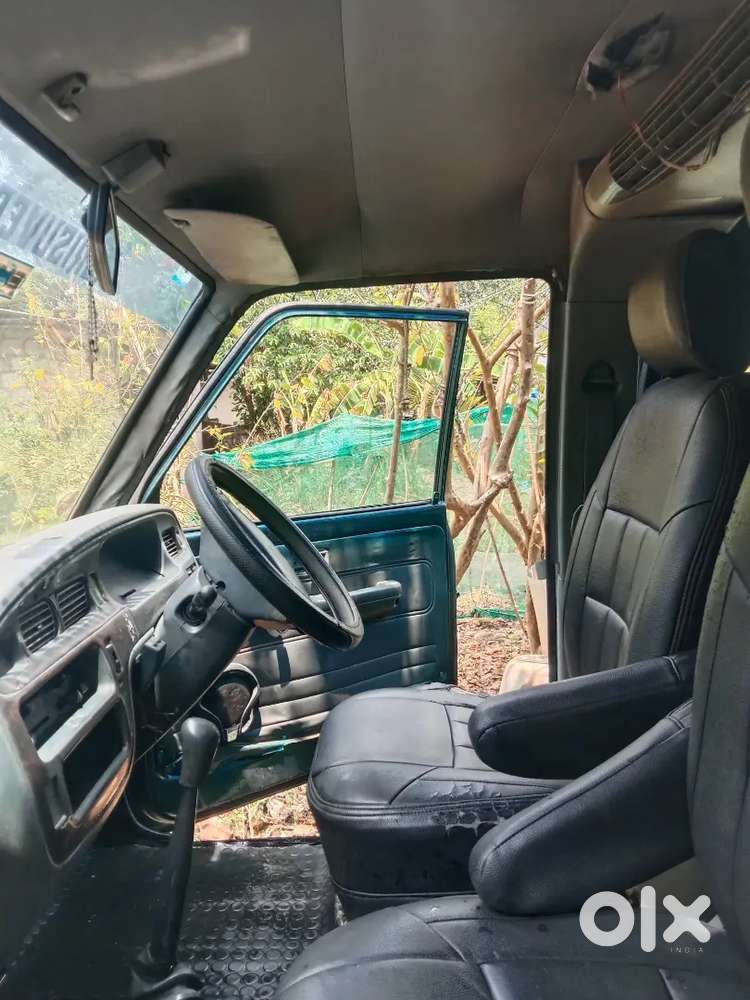 Toyota Qualis 2002 Diesel 371244 Km Driven