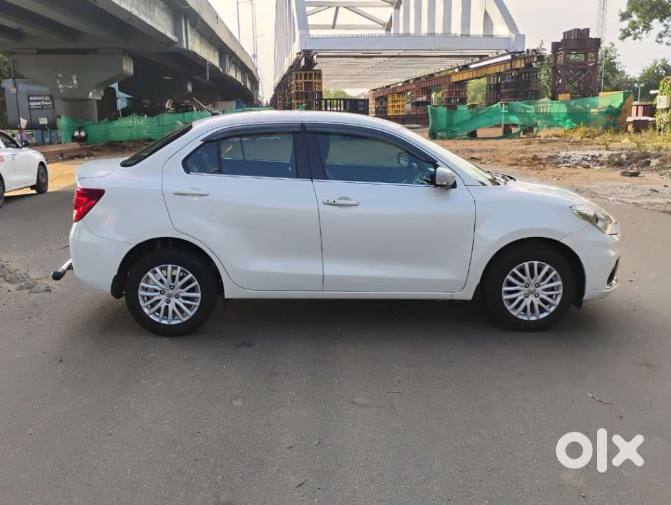 Maruti Suzuki Dzire 1.2 Vxi Amt, 2021, Petrol