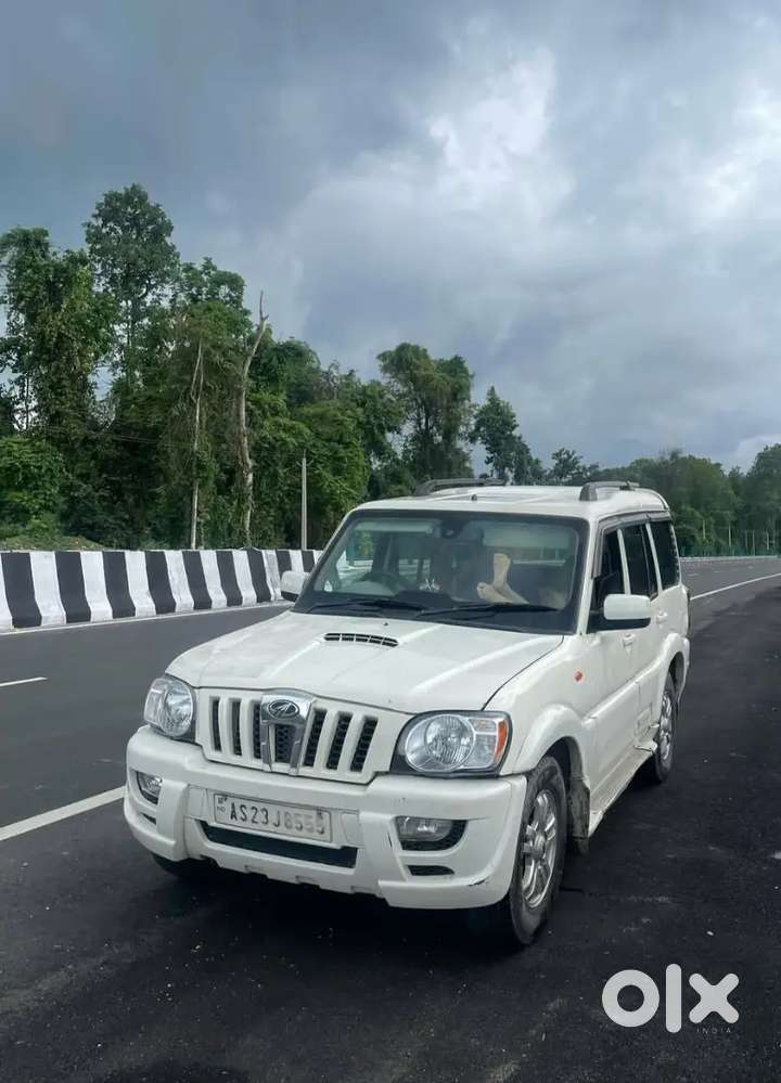 Mahindra Scorpio Classic 2012 Diesel 100000 Km Driven