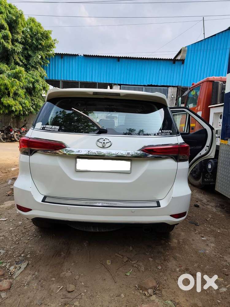 Toyota Fortuner 2019 Diesel 200000 Km Driven