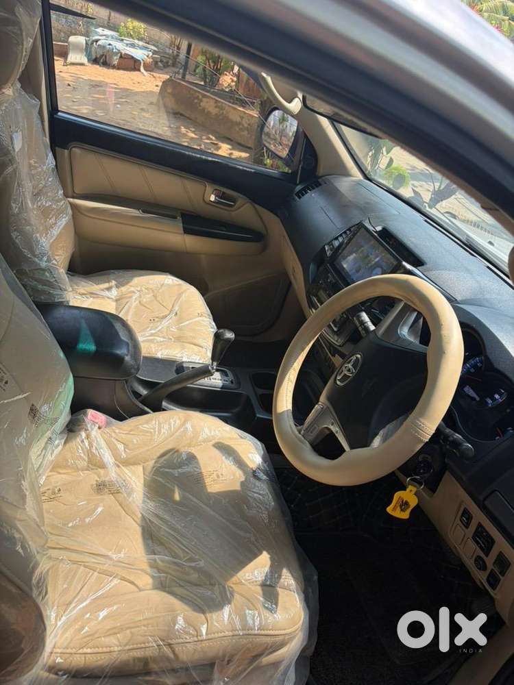Toyota Fortuner 2015