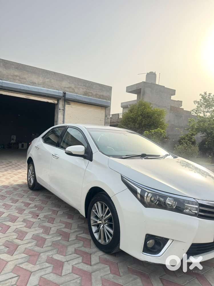 Toyota Corolla Altis 2014