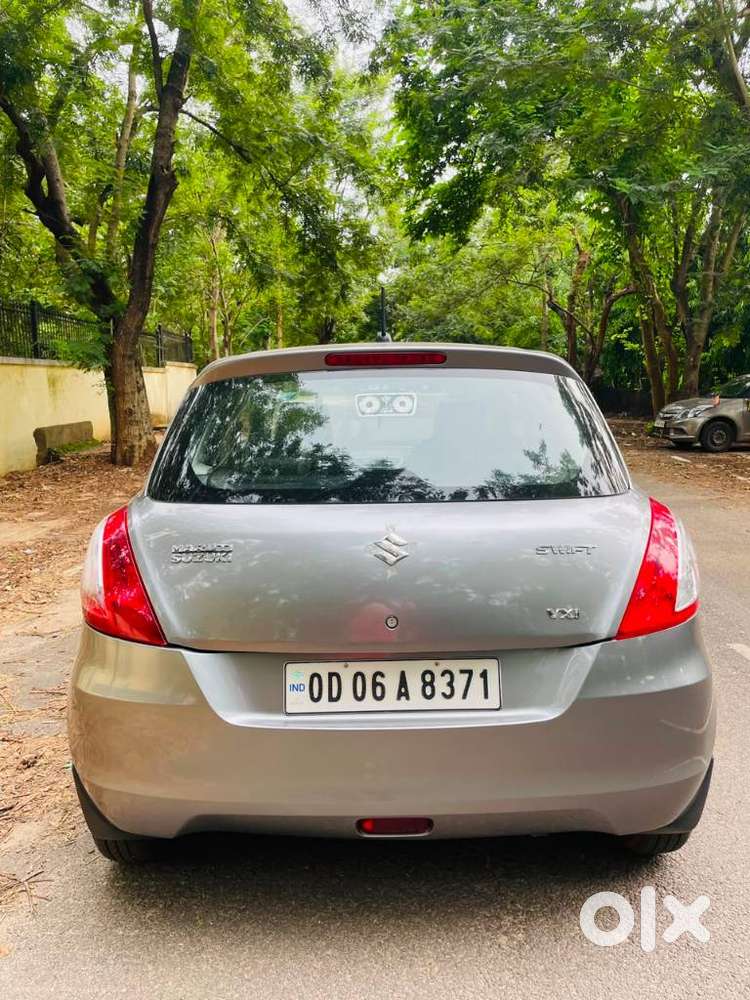 Maruti Suzuki Swift Vxi Optional, 2015, Petrol