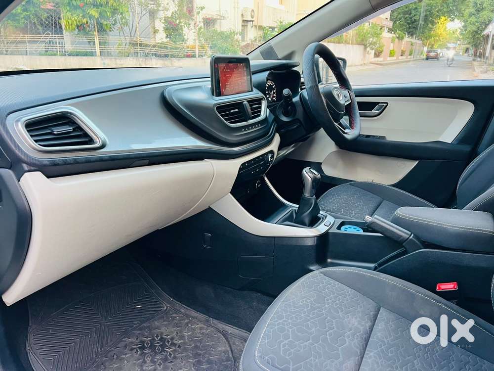 Tata Altroz Xz, 2022, Petrol