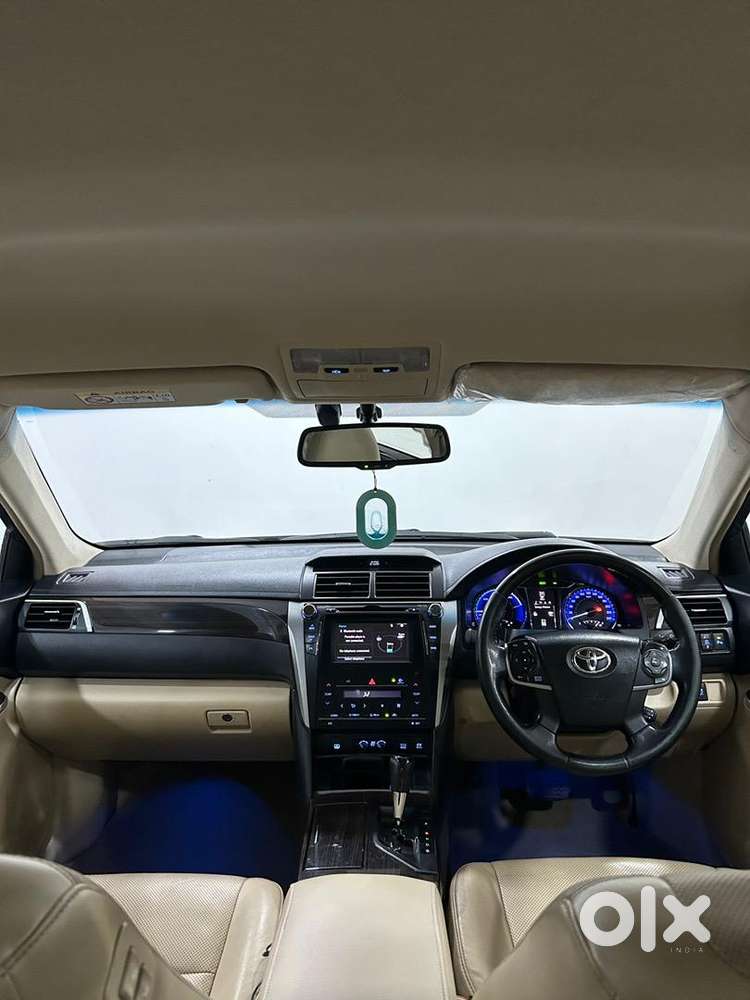 Toyota Camry 2015 Petrol (hybrid) Well Maintained