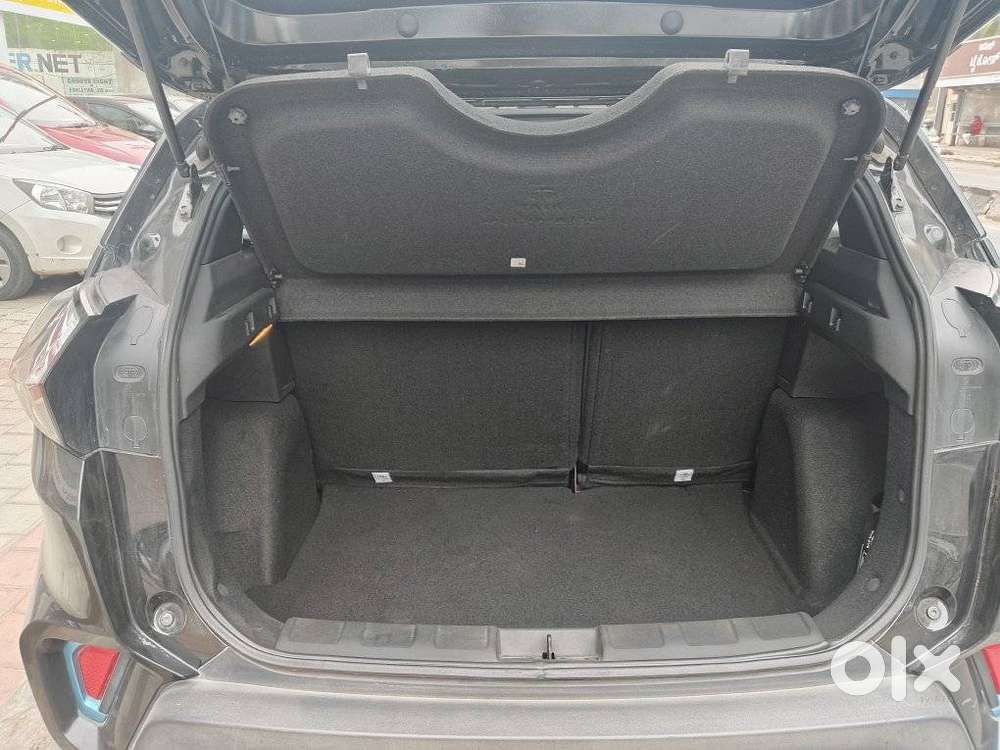 Tata Nexon Ev Xz Plus Lux Dark Edition, 2023