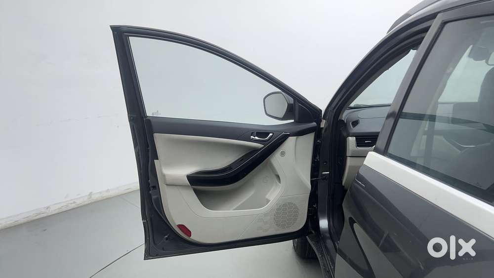 Tata Nexon 1.5 Revotorq Xza Plus S Amt, 2021, Petrol