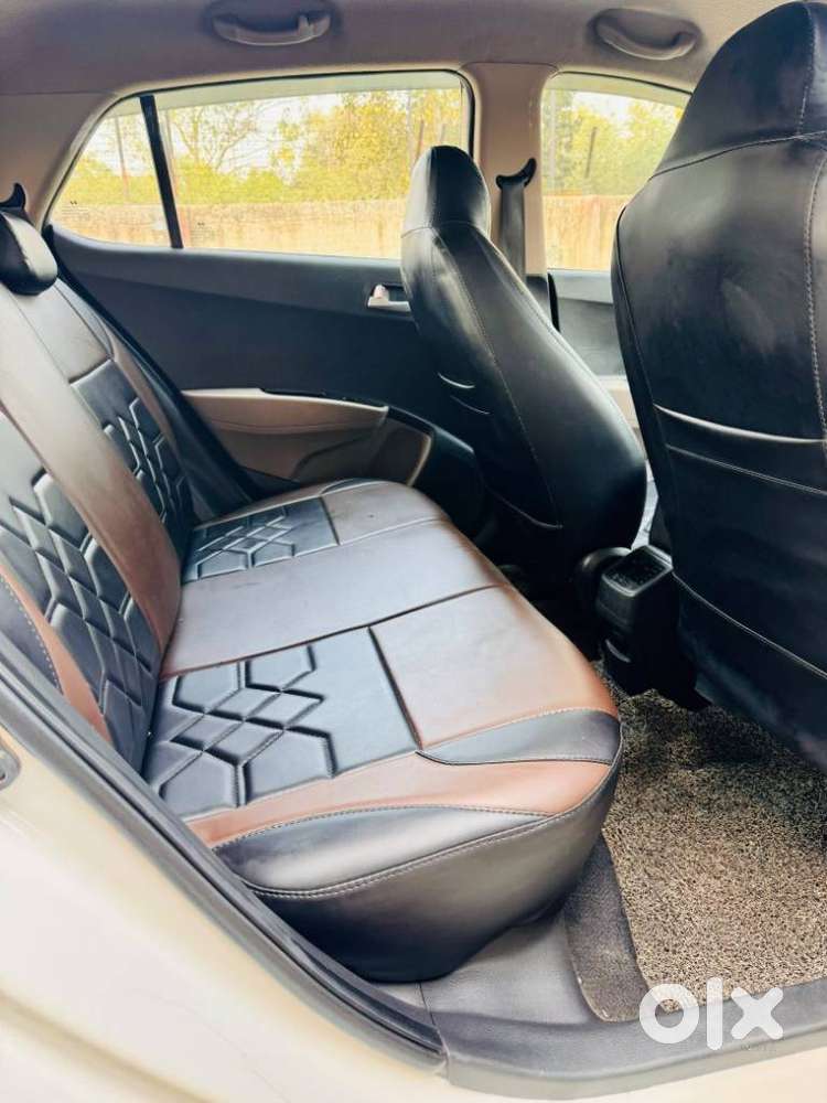 Hyundai Grand I10 Asta Option, 2017, Petrol