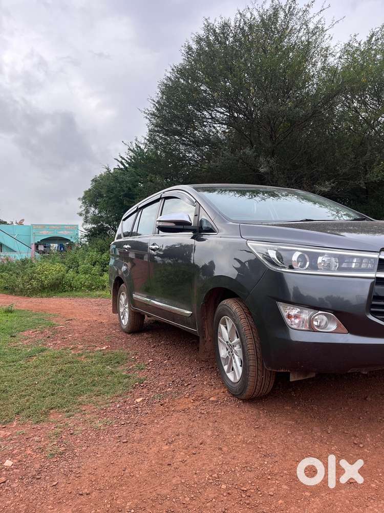 Toyota Innova Crysta 2017