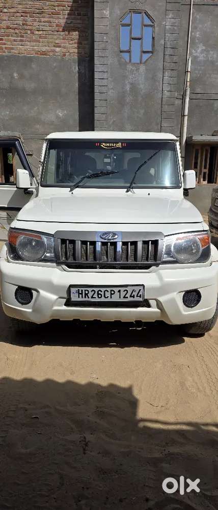 Mahindra Bolero Neo 2015