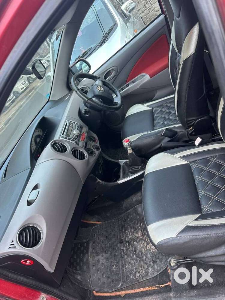 Toyota Etios Liva, 2011, Petrol