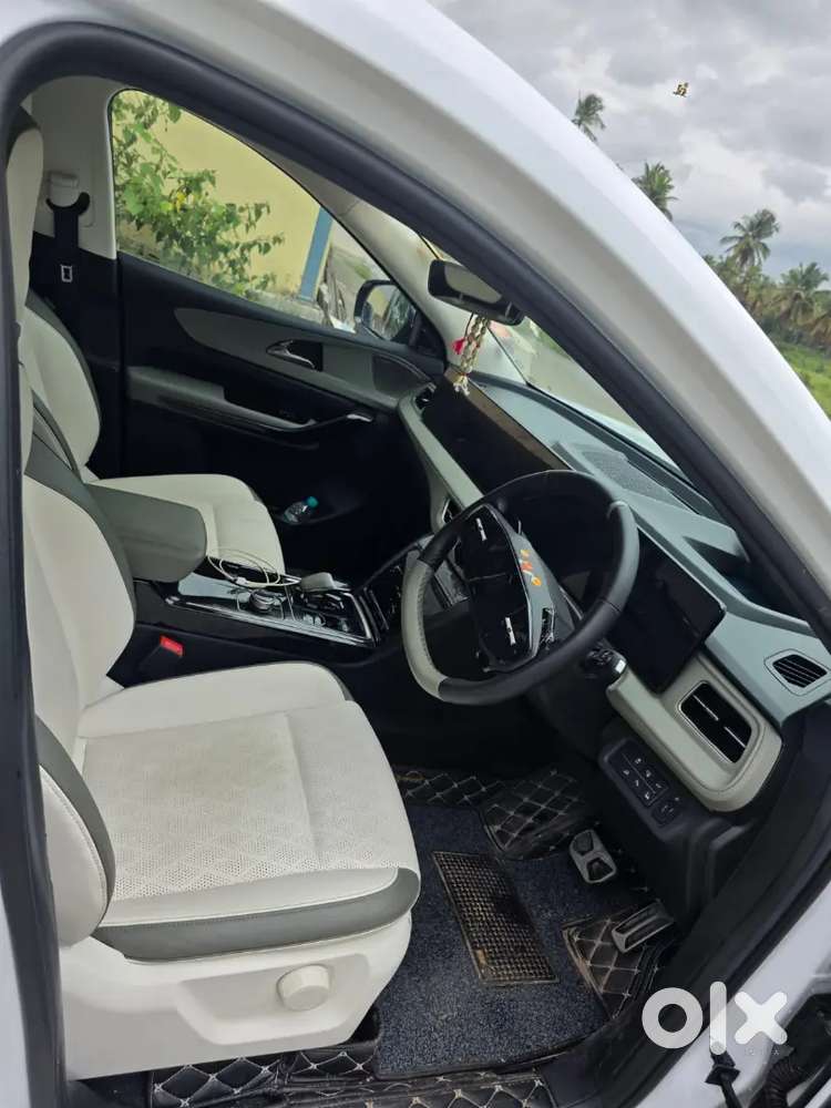 Mahindra Xev 9e Pack Three 2025