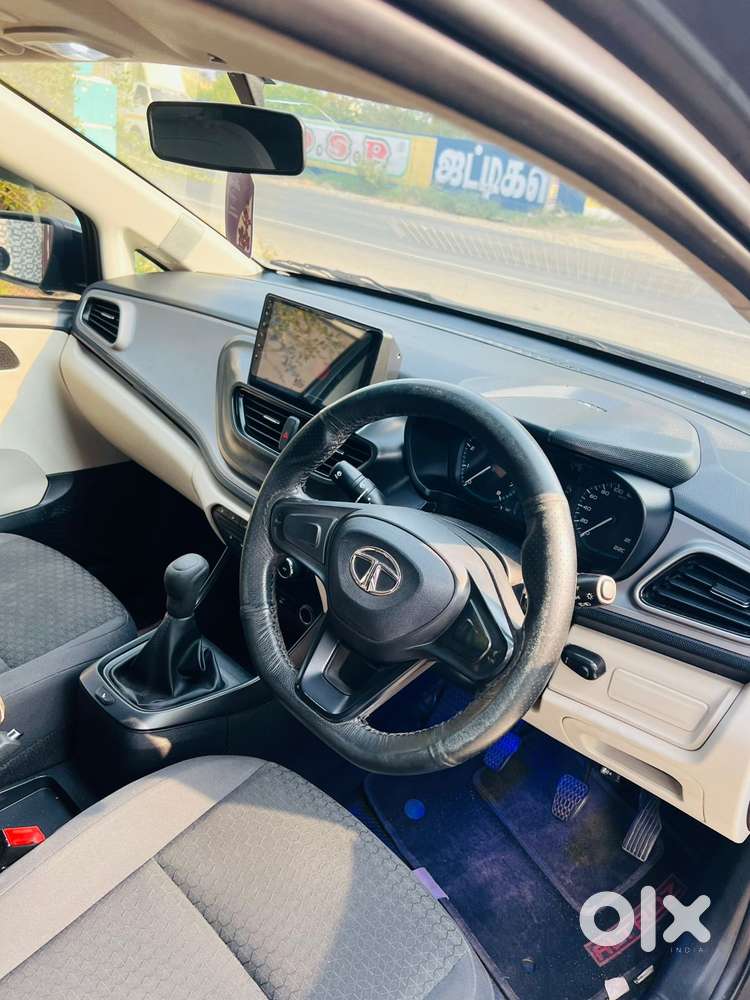 Tata Altroz 1.2 Xe Plus Petrol, 2022, Petrol