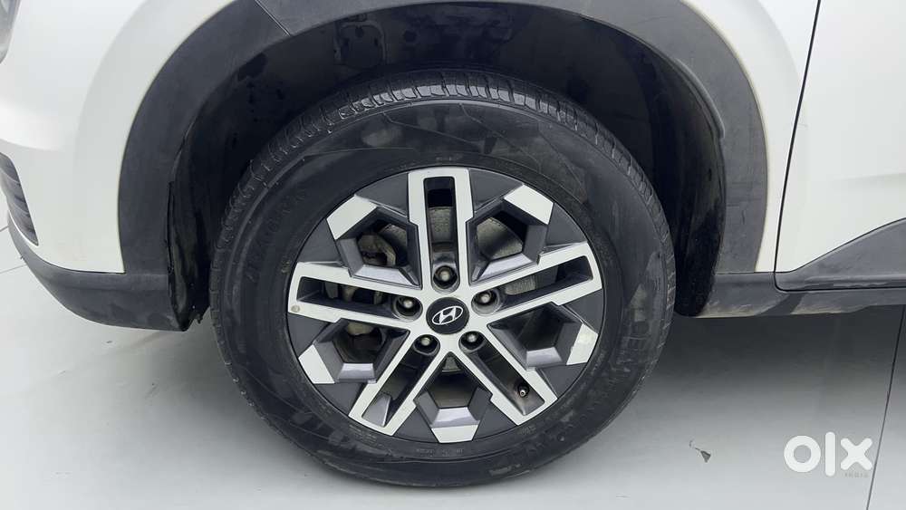 Hyundai Venue 1.0 Sx (o) Turbo Dct, 2023, Petrol