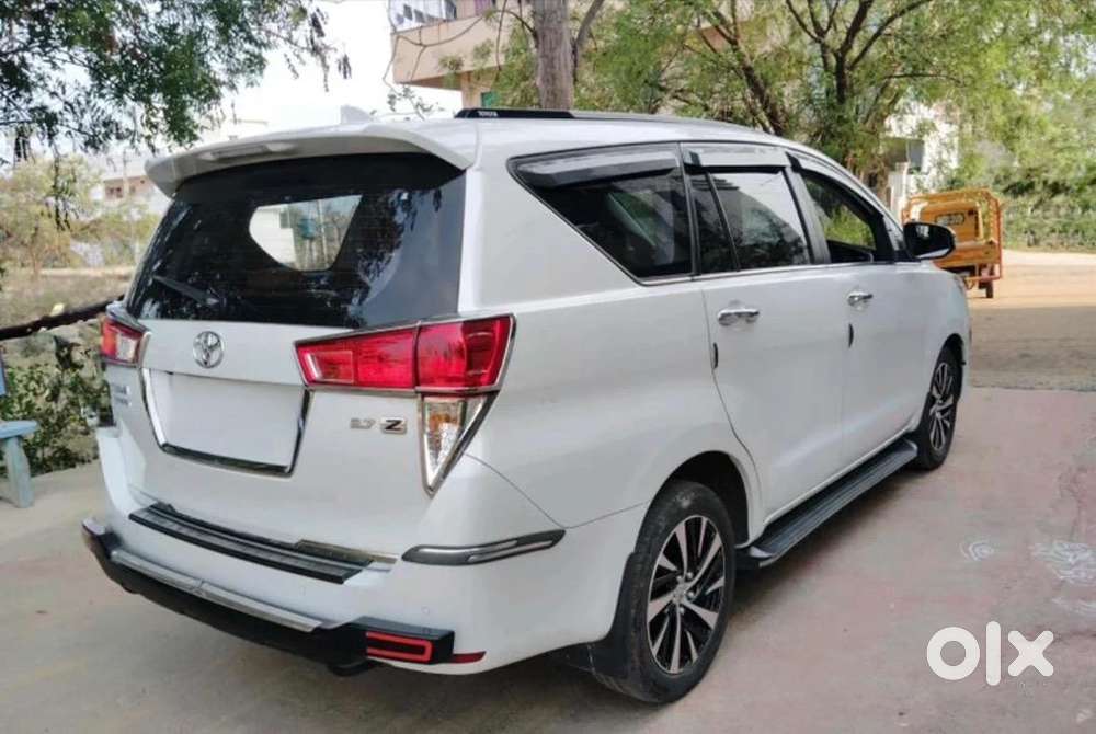 Toyota Innova Crysta 2022 Petrol Well Maintained