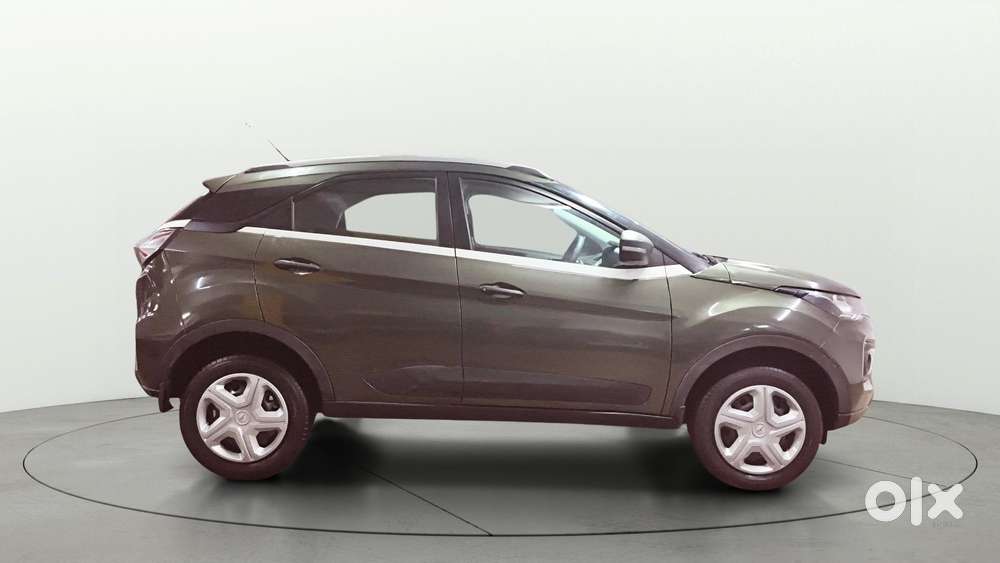Tata Nexon 1.2 Revotron Xm (s), 2022, Petrol