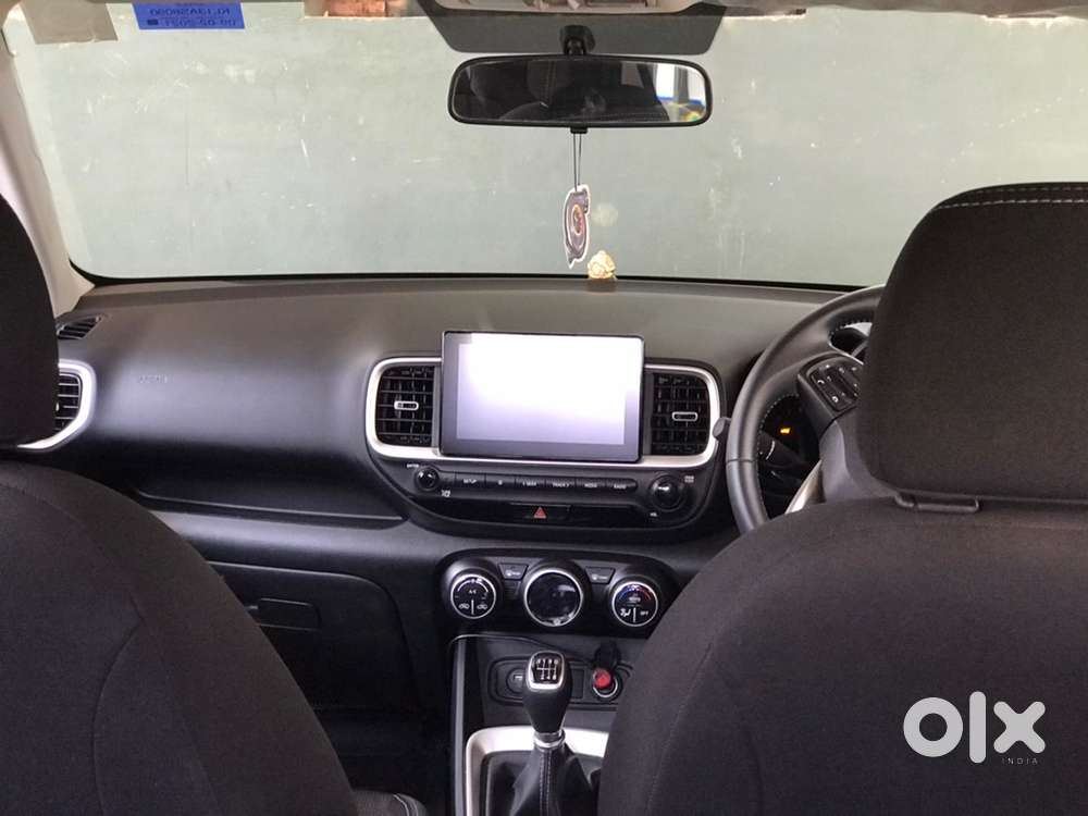 Hyundai Venue 2021 Petrol Well Maintained