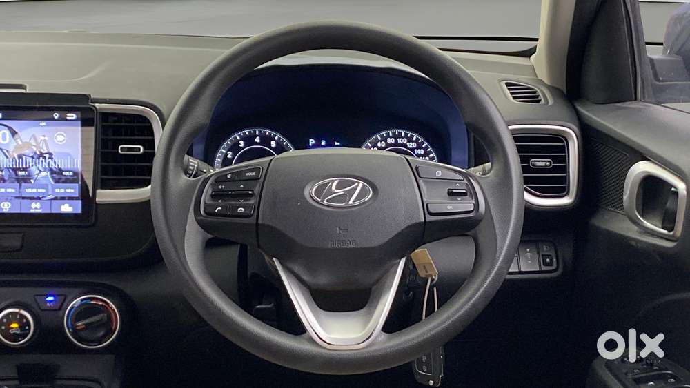 Hyundai Venue 1.0 S (o) Turbo Dct, 2022, Petrol