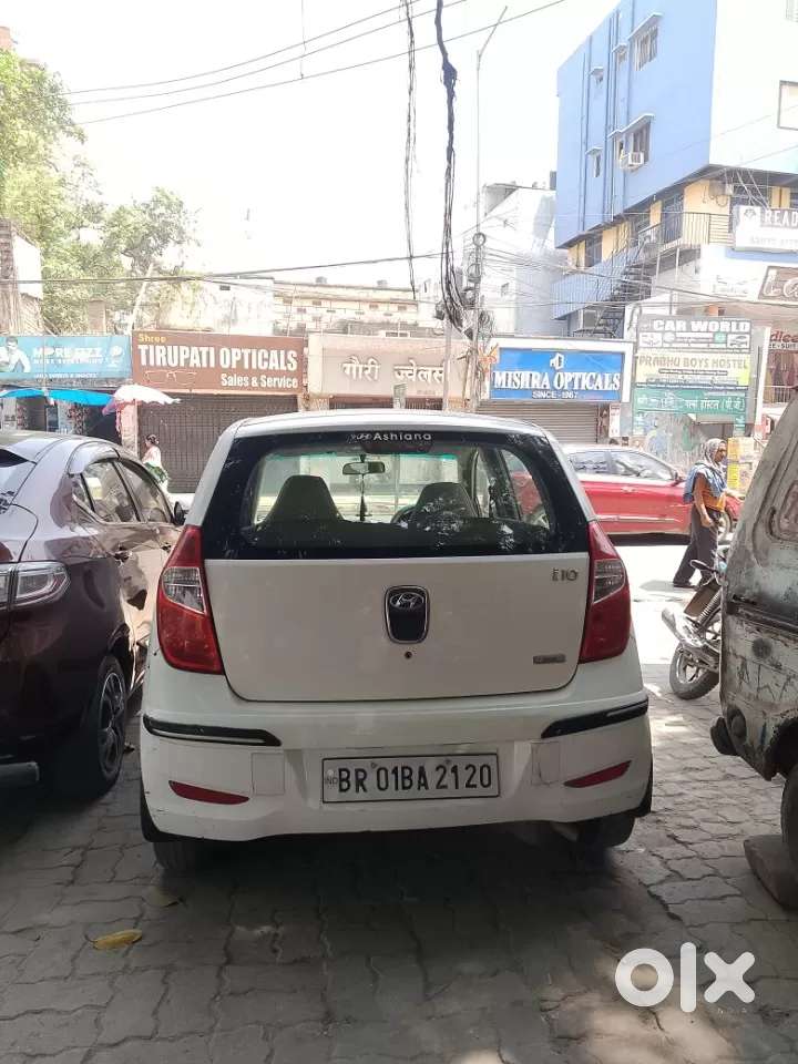 Hyundai I10 Magna At, 2011, Petrol