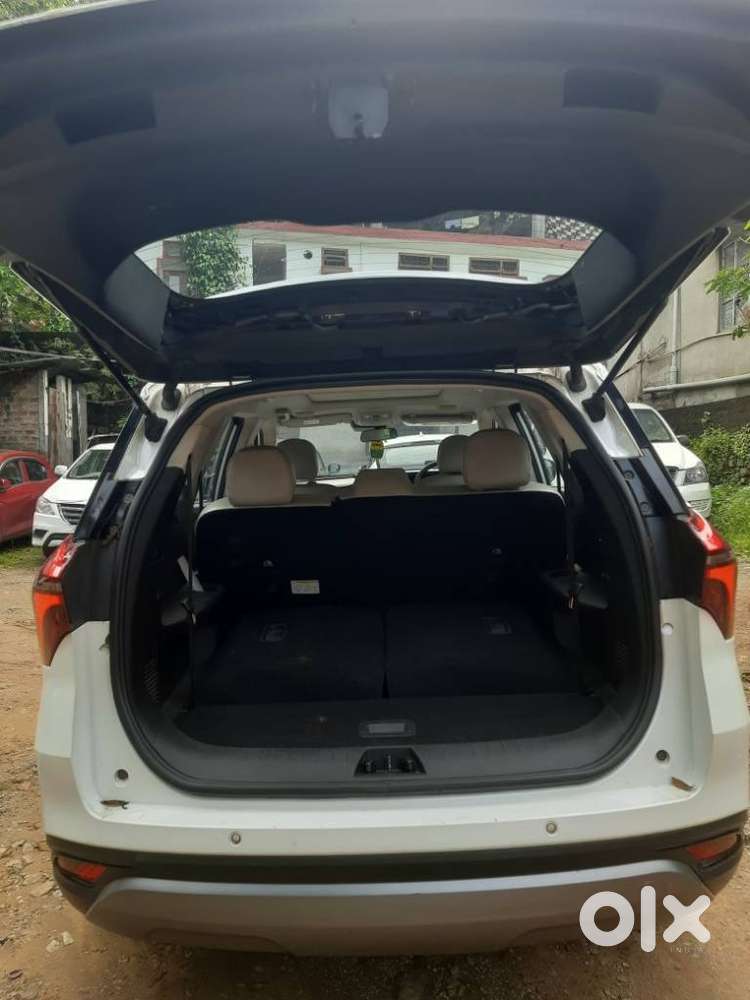 Mahindra Xuv700 2.2 Ax 7 Diesel Mt Str, 2023, Diesel