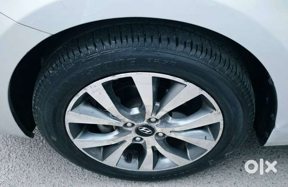 Hyundai Verna Fluidic 1.6 Vtvt Sx, 2014, Petrol