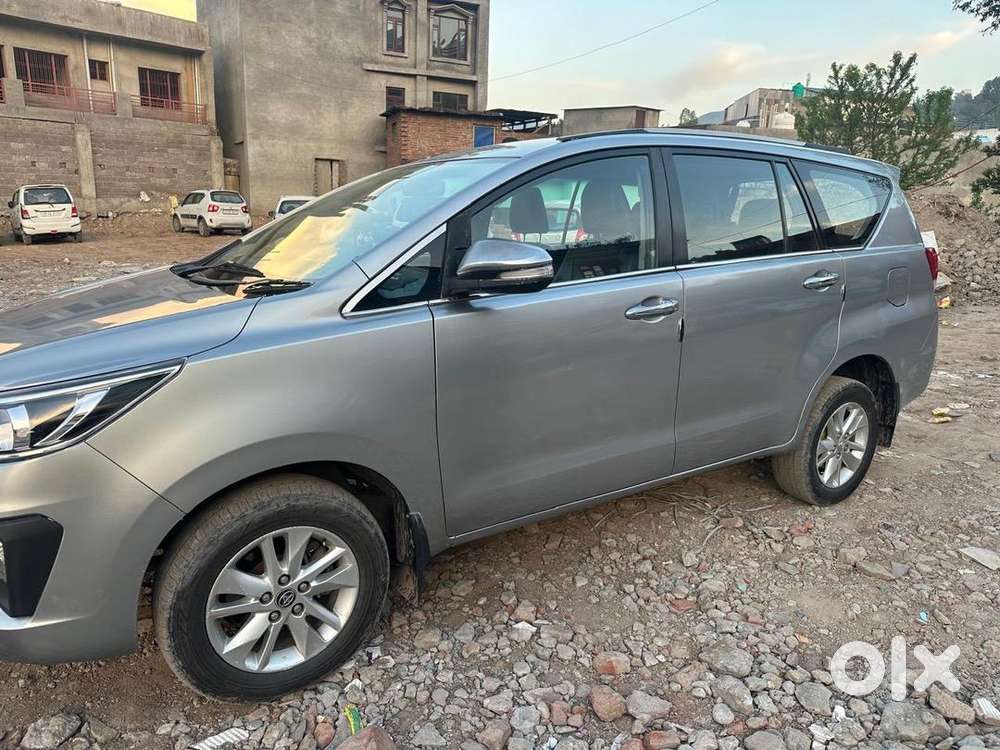 Toyota Innova Crysta 2017 Diesel Well Maintained