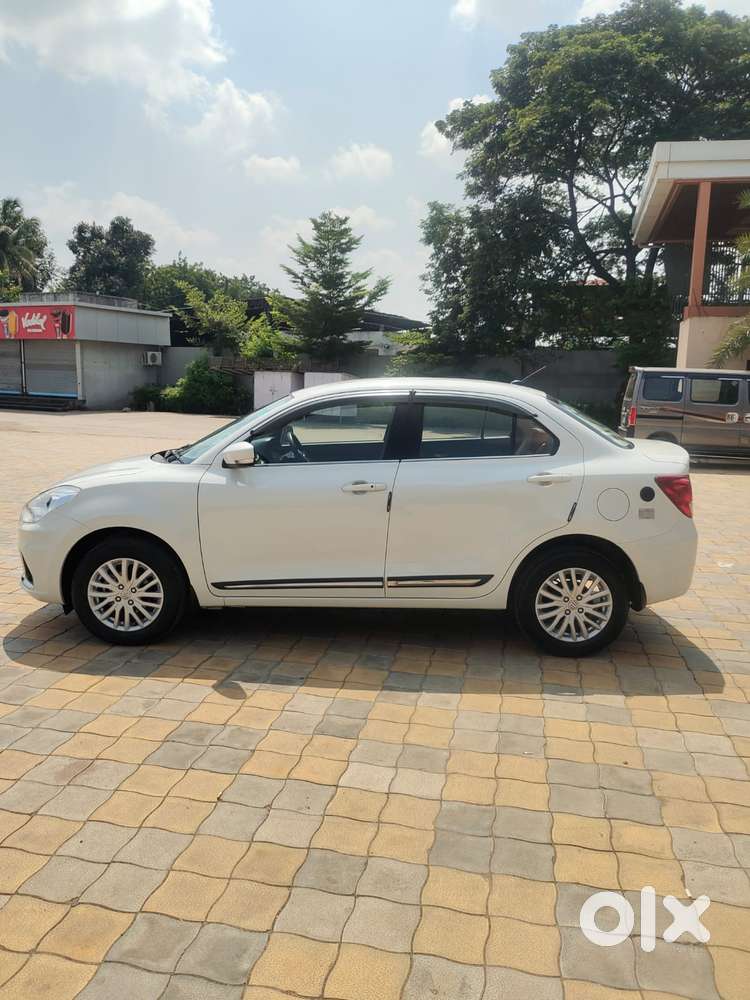 Maruti Suzuki Dzire 1.2 Zxi Plus, 2022, Cng & Hybrids