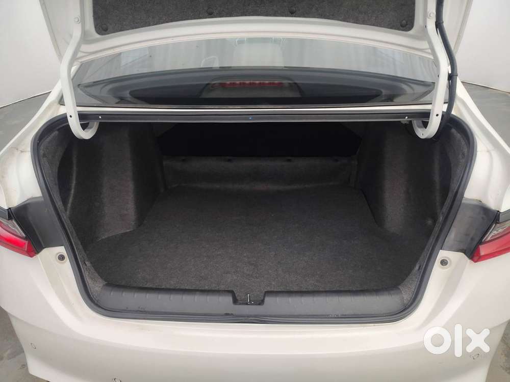 Honda City 1.5 V Mt, 2024, Petrol